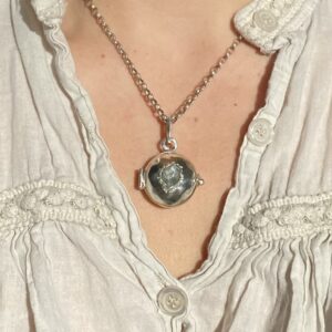 Visions of the Sacred Heart Locket - Image 4